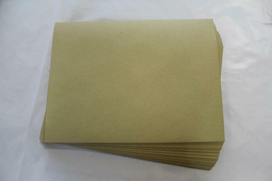 CARTA GIALLA180 37X50 CARTAPAGLIA 20kg Papiro carta riciclata